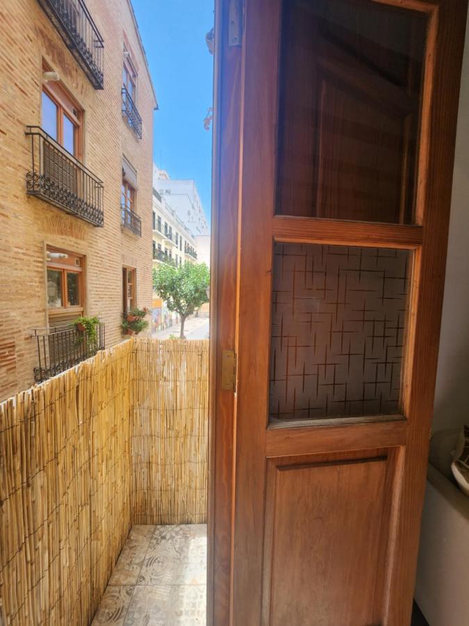 Experience Apartment Valencia Exterior photo